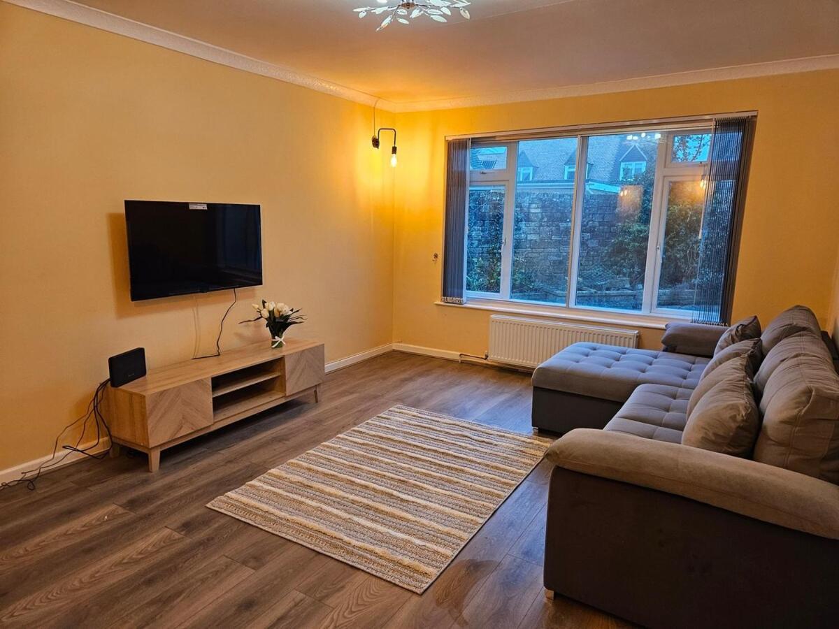 Clover Crest - 2-bedroom House